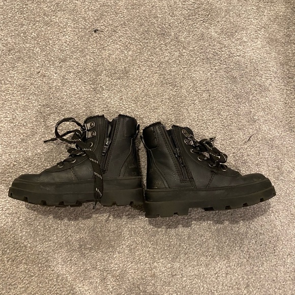 Black h&m toddler boots size 8.5 - Picture 4 of 6